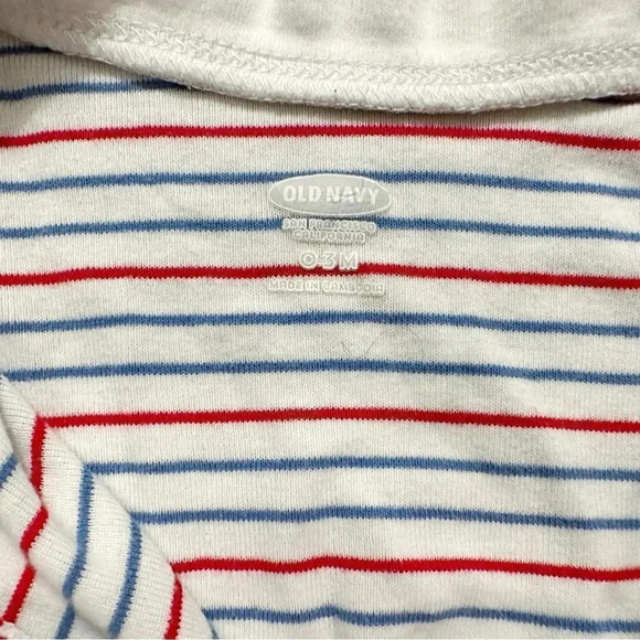 GAP | Bundle of Footed Onesies (0-3 mos) - Picture 3 of 5